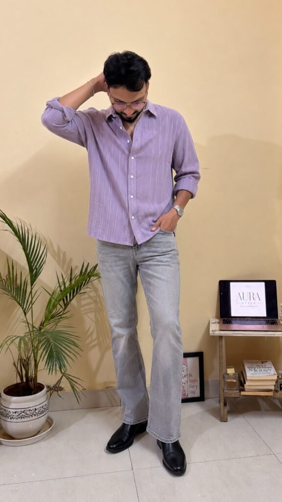 Violet Pinstripes Striped Opaque Casual shirts ,has a Cutaway Collar, Button Placket, Long Regular Sleeves, Straight hem