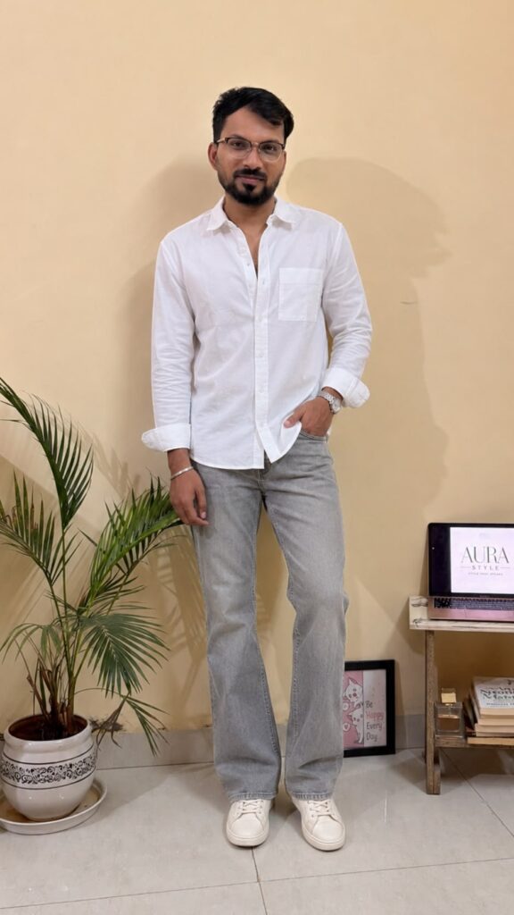 White textured Casual shirt ,has a cutaway collar, button placket, 1 patch pocket, long regular sleeves